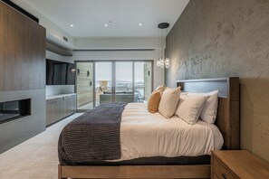 6 bedrooms, iron/ironing board, WiFi, bed sheets