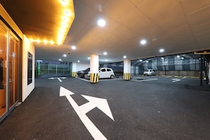 Parcheggio non assistito gratuito