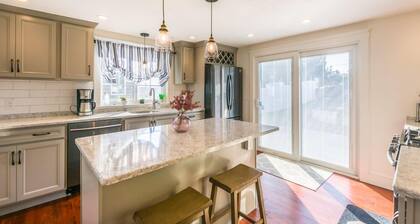 Cape Cod Home—Deck, Near Canal & Bike Path