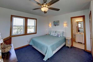 5 bedrooms, travel crib, free WiFi, bed sheets - Oceanside Retreat, Hot Tub, Decks & Easy Beach Access (Avon)