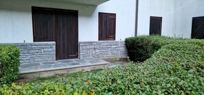 Exterior detail - Apartment surrounded by greenery and convenient to services (Morgex)