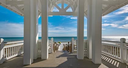 The Miramar Beach Bungalow