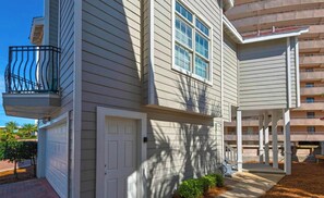 Exterior - Peaceful Beach Retreat w/ Private Access & Luxury King Bed (Miramar Beach)