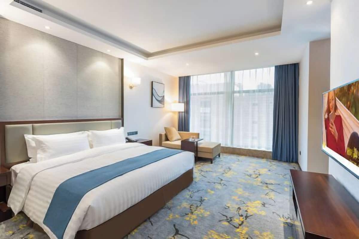Tempat tidur bayi