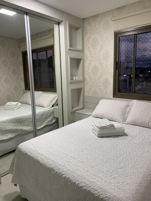 2 habitaciones, tabla de planchar con plancha y wifi gratis