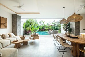 Dining - Coastal Elegance: 4BR Villa, 400m to Finns, (Kuta Utara)