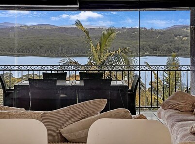 Private Family Beach House - 5mins from the beach