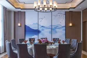 Dining - Yongfu County Golden Coast Royal Blessing Hotel (Yongfu)