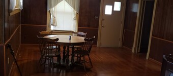 Great family size home, close to walk-in hunting.