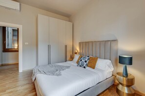 2 dormitorios, tabla de planchar con plancha, wifi y ropa de cama