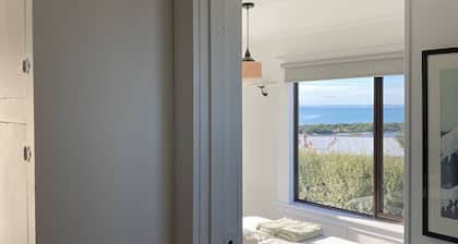 Quaint and intimate 1-bed seaside cottage