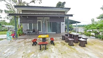 Mặt tiền nơi lưu trú