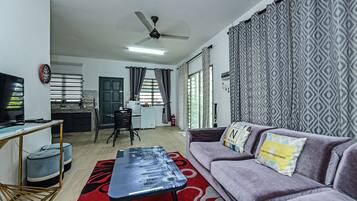 Studio Suite | Khu phòng khách