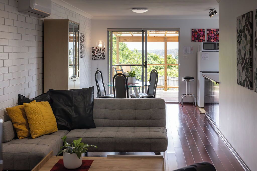 Smart TV, books