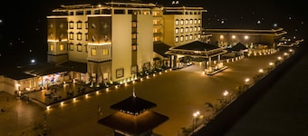 Shyama Sarovar Portico