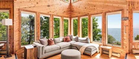 Smart TV, video games, DVD player, books