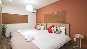 City House | 2 bedrooms, desk, laptop workspace, blackout drapes