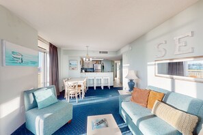 TV, DVD player, video library - Oceanfront, 6th-floor condo with balcony, W/D, & AC - pools, hot tub, & gym (North Myrtle Beach)