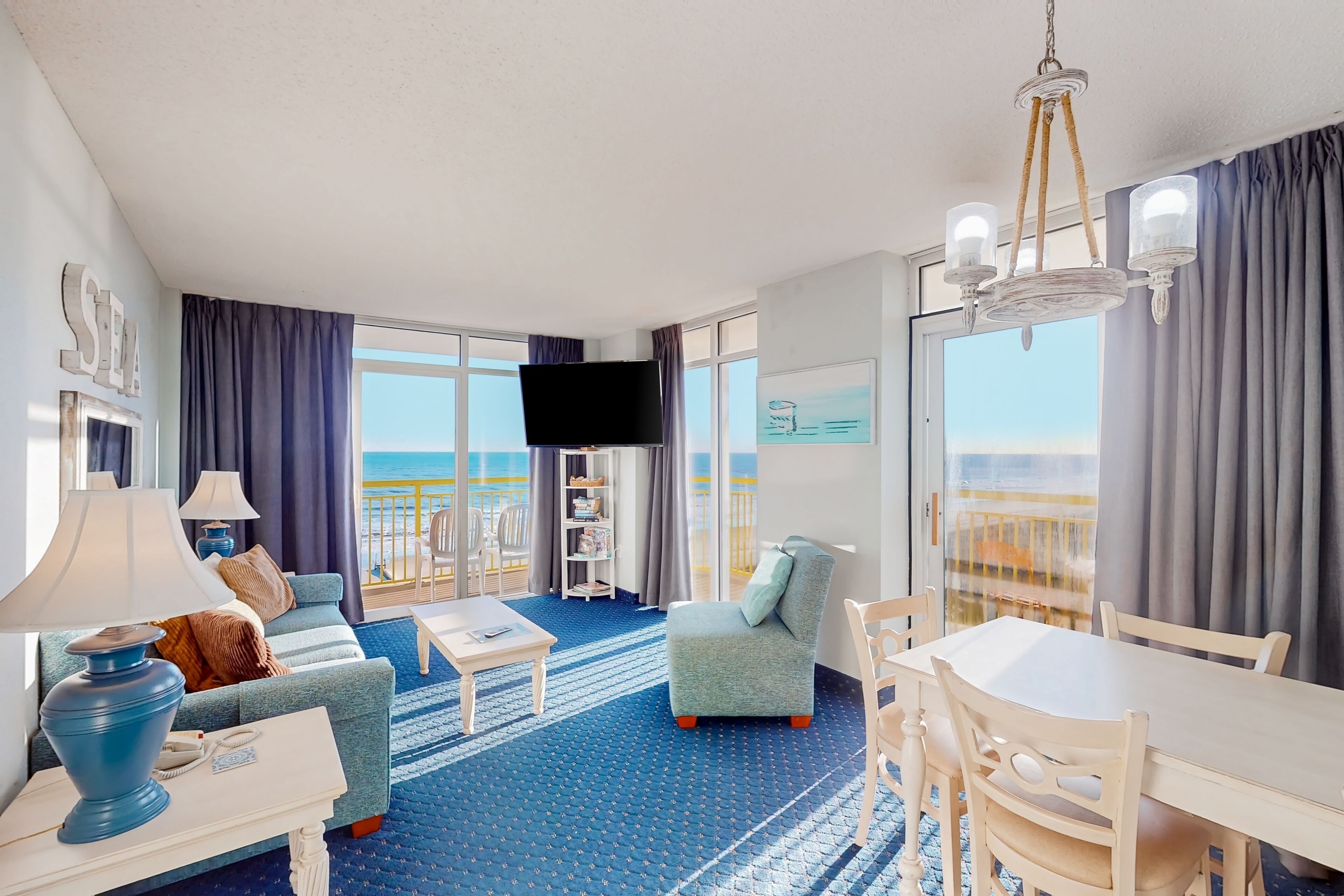 Televisión, reproductor de DVD y videoteca 