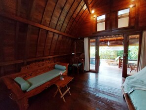 1 chambre, coffres-forts dans les chambres, Wi-Fi gratuit, draps fournis