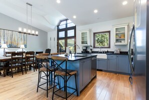 Fridge, microwave, oven, stovetop - Steps From Ski Slopes - Luxury Meadows Townhome! (Beaver Creek)