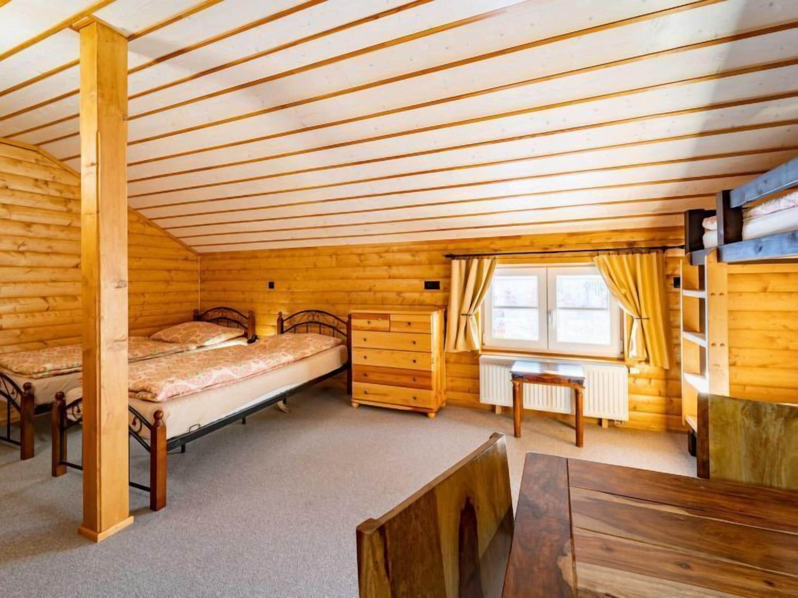 2 間睡房、書桌、Wi-Fi