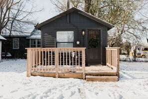 Exterior detail - Beautiful Spearfish Tiny House (Spearfish)