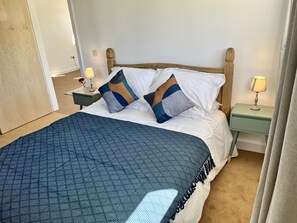 2 bedrooms, WiFi, bed sheets, wheelchair access - The Coorie -  an apartment that sleeps 5 guests  in 2 bedrooms (Glentrool, Newton Stewart)