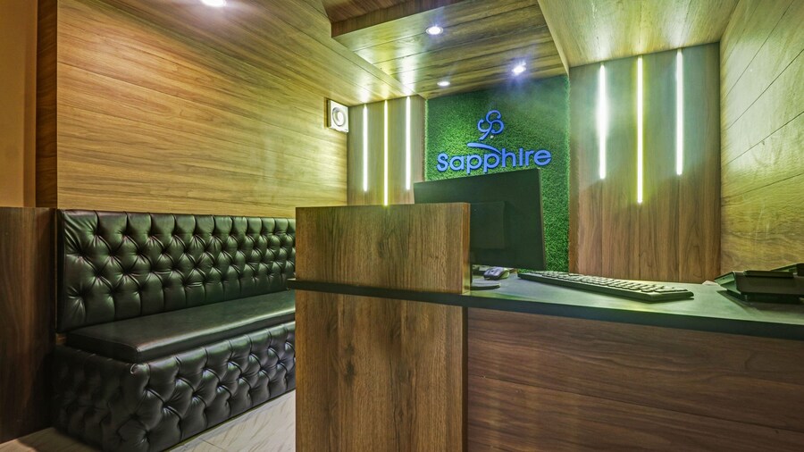 Itsy Hotels Sapphire Residency