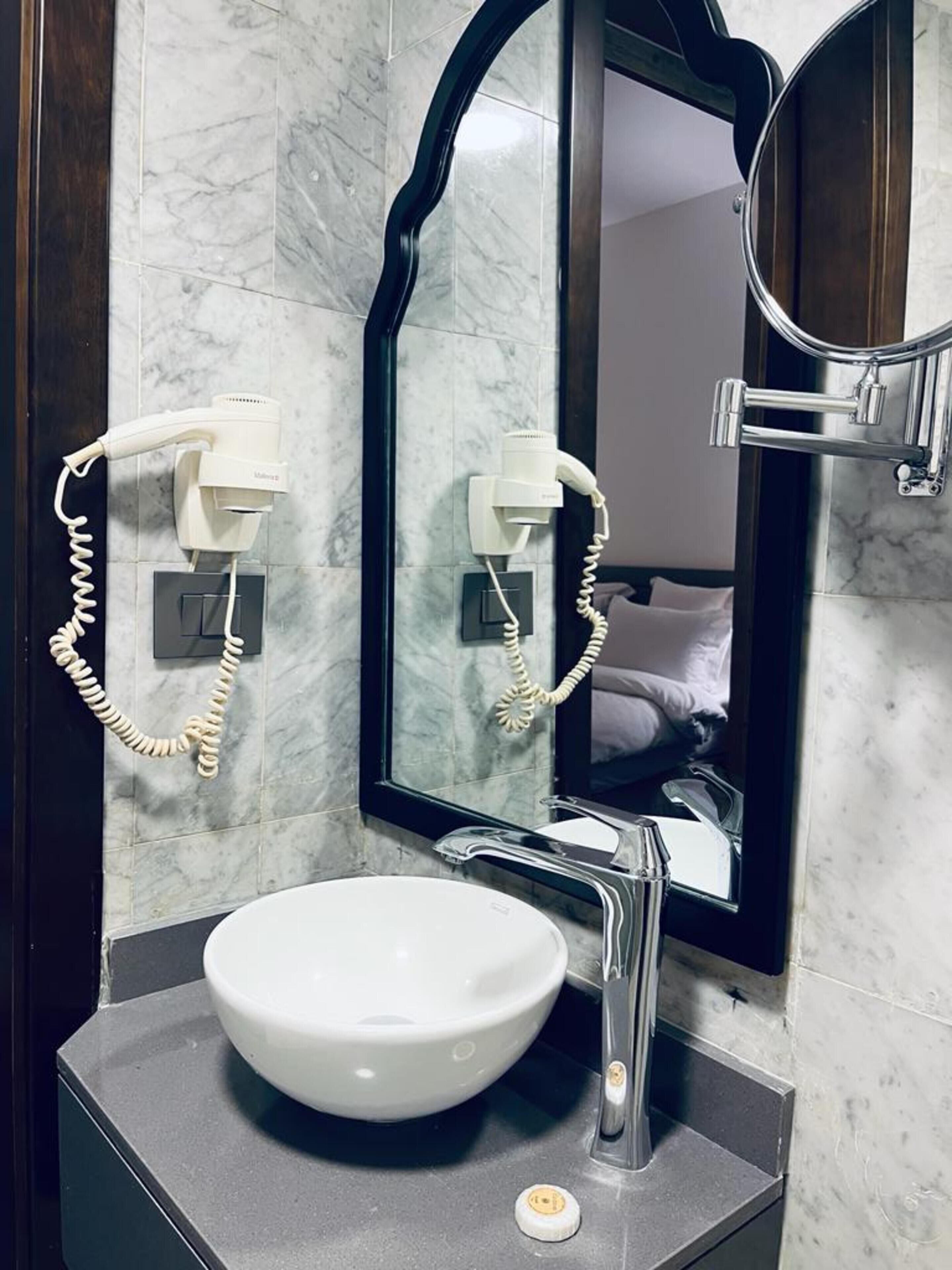 Gratis toiletartikler, hårtørrer, bidet, håndklæder