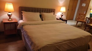 Literie de qualité supérieure, minibar, décoration personnalisée