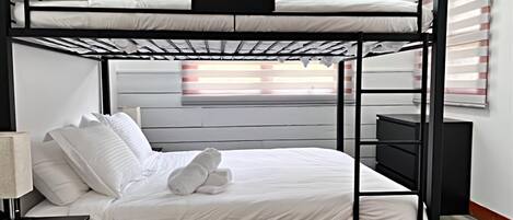 Family Condo | 2 bedrooms, free WiFi, bed sheets