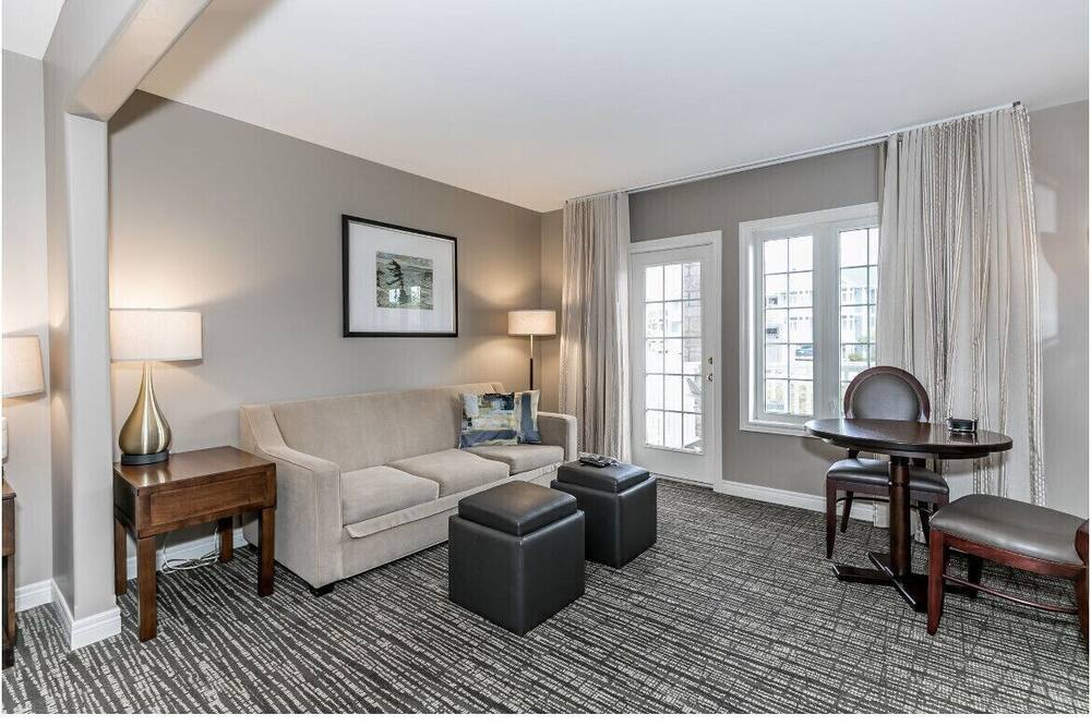 Carriage Hills Rental