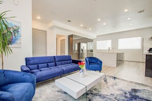 Smart TV, futbolito, tenis de mesa y estéreo 