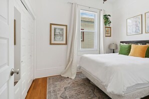 2 bedrooms, desk, iron/ironing board, travel crib