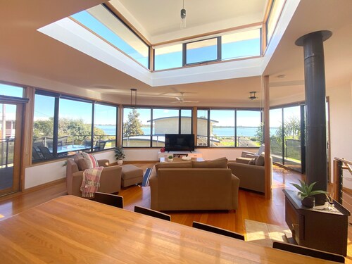 Relaxing getaway for the family - 25 meters from the river edge