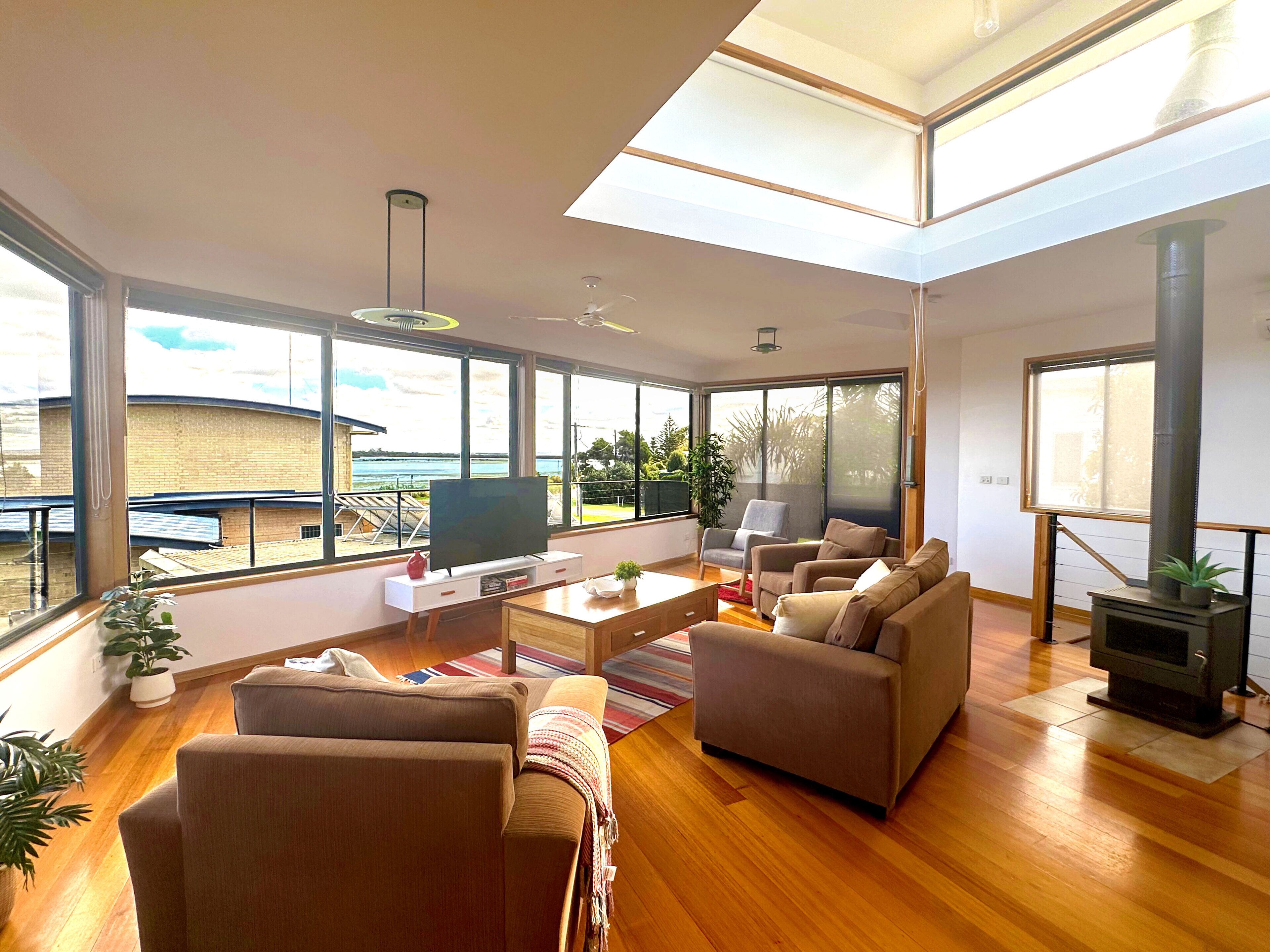 Smart TV, fireplace, books