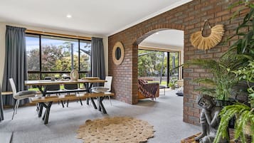 Family House | Dining room