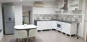 Private kitchen - Loft du Golf Parc (Saint-Vincent-de-Paul)