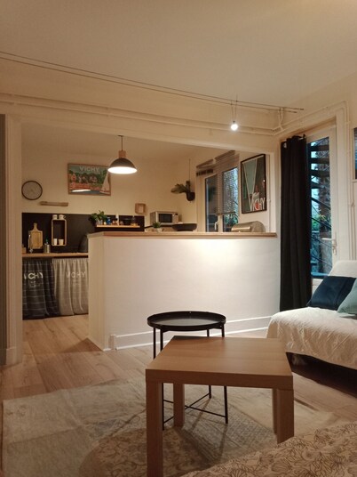 Super studio on garden level