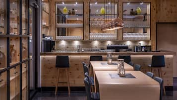 Bar-cafetería