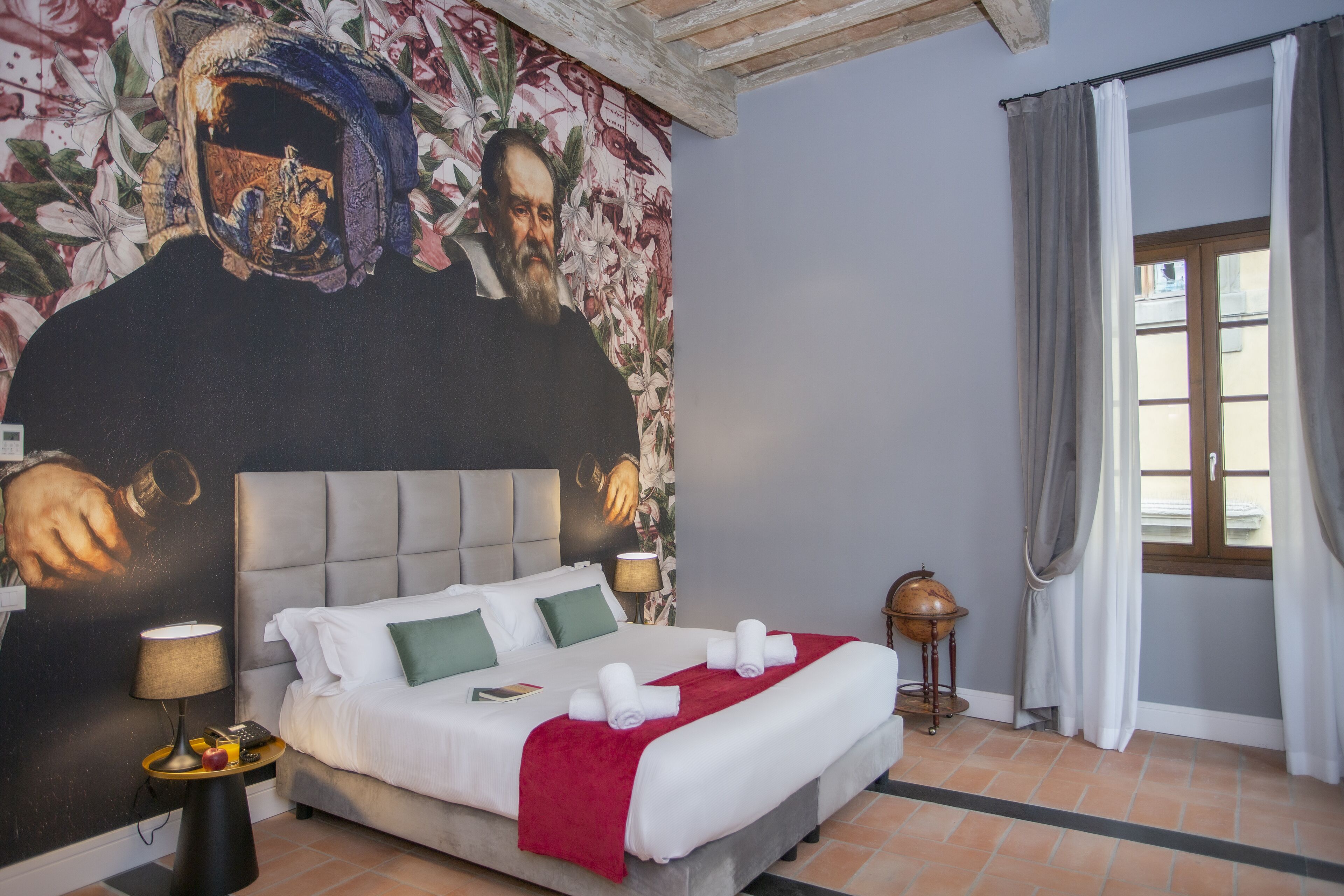 Suite, cocina (Palazzo Delle Poste) | Caja de seguridad en la habitación y decoración personalizada 