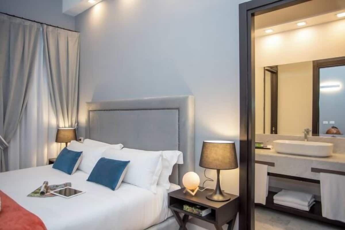 1 Schlafzimmer, Zimmersafe, individuell dekoriert