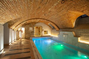 Indoor pool - Casual Rinascimento Firenze Hotel (Florence)