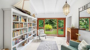 Interior - Belle Escapes Tropical Haven Holiday Home - 45 Terebra (Palm Cove)