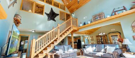 Cabin, Multiple Beds, Hot Tub, Mountain View | Living area | 40-inch TV with cable channels, fireplace