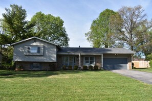 Exterior - Andrea Abode (Lexington)