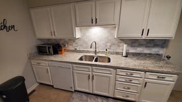 House, Berbilang Katil, Kitchen | Dapur peribadi | Peti sejuk, ketuhar gelombang mikro, ketuhar, dapur
