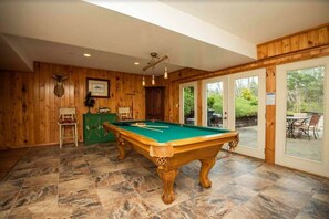 Game room - Cypress Ridge (Townsend)