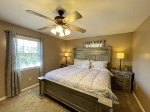 House, Multiple Beds, Hot Tub | 3 bedrooms, free WiFi, bed sheets